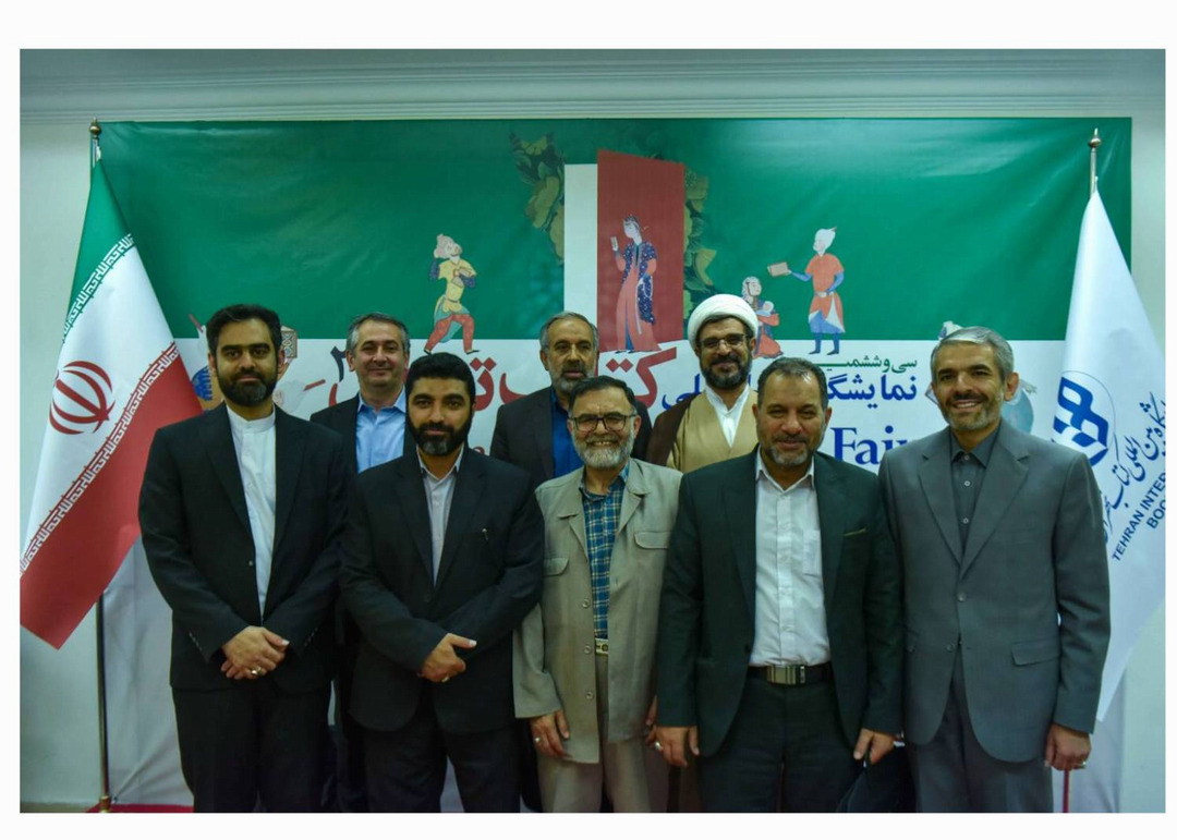 نمایندگان کمیسیون فرهنگی مجلس از نمایشگاه کتاب بازدید کردند